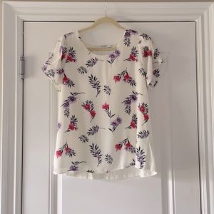 NWOT Ricki’s Flutter Sleeve Blouse